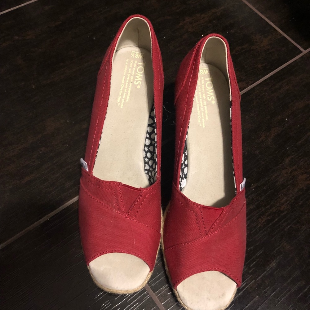 Toms Peep toes